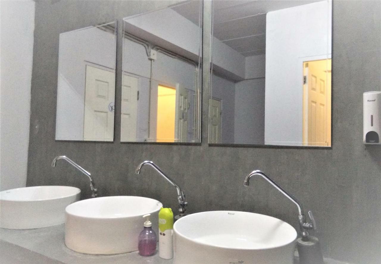 Pattaya Hostel Stay Inn Esterno foto